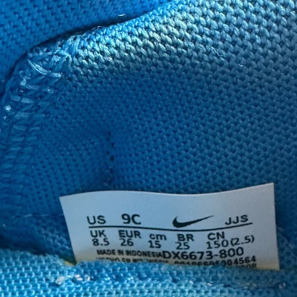 Nike toddler shoes size 9 - Picture 7 of 9